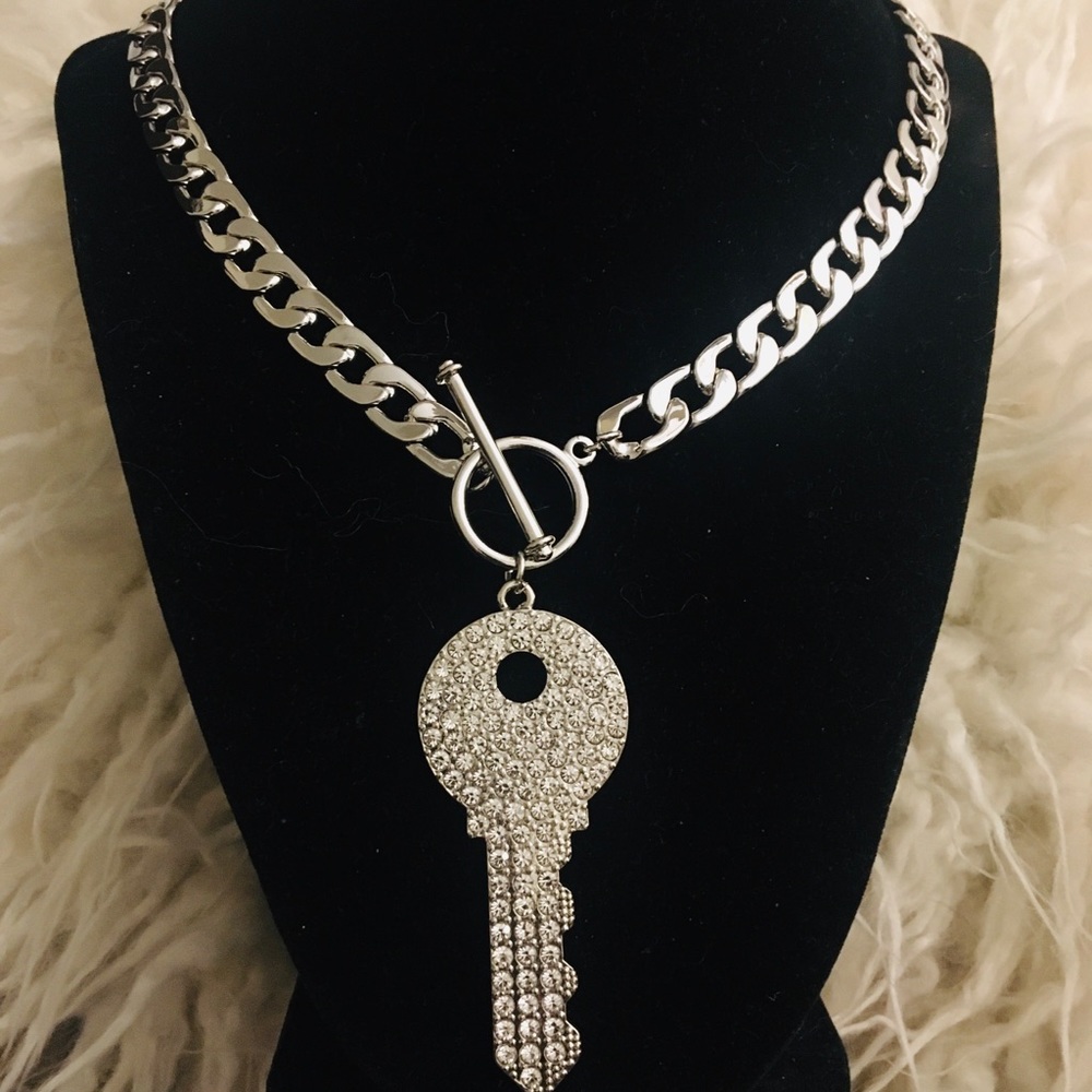 Link Silver Necklace With Key Charm